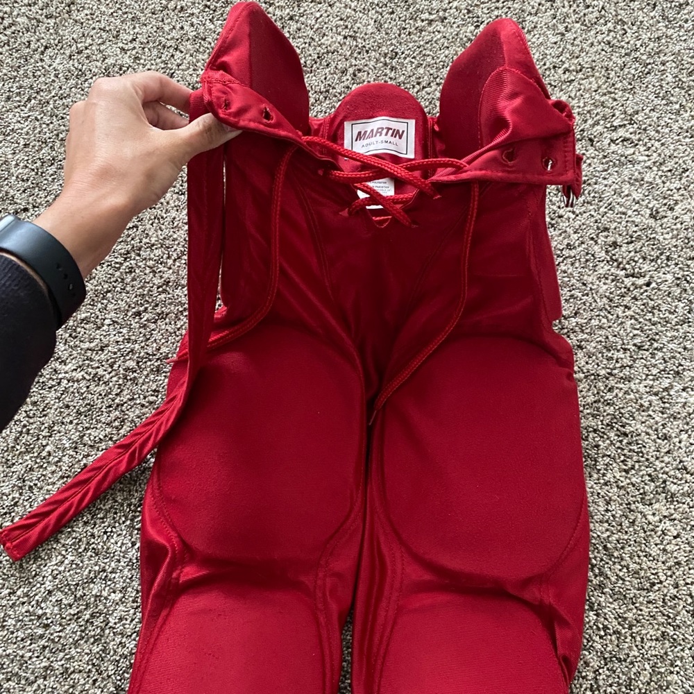 Men’s size small football pants